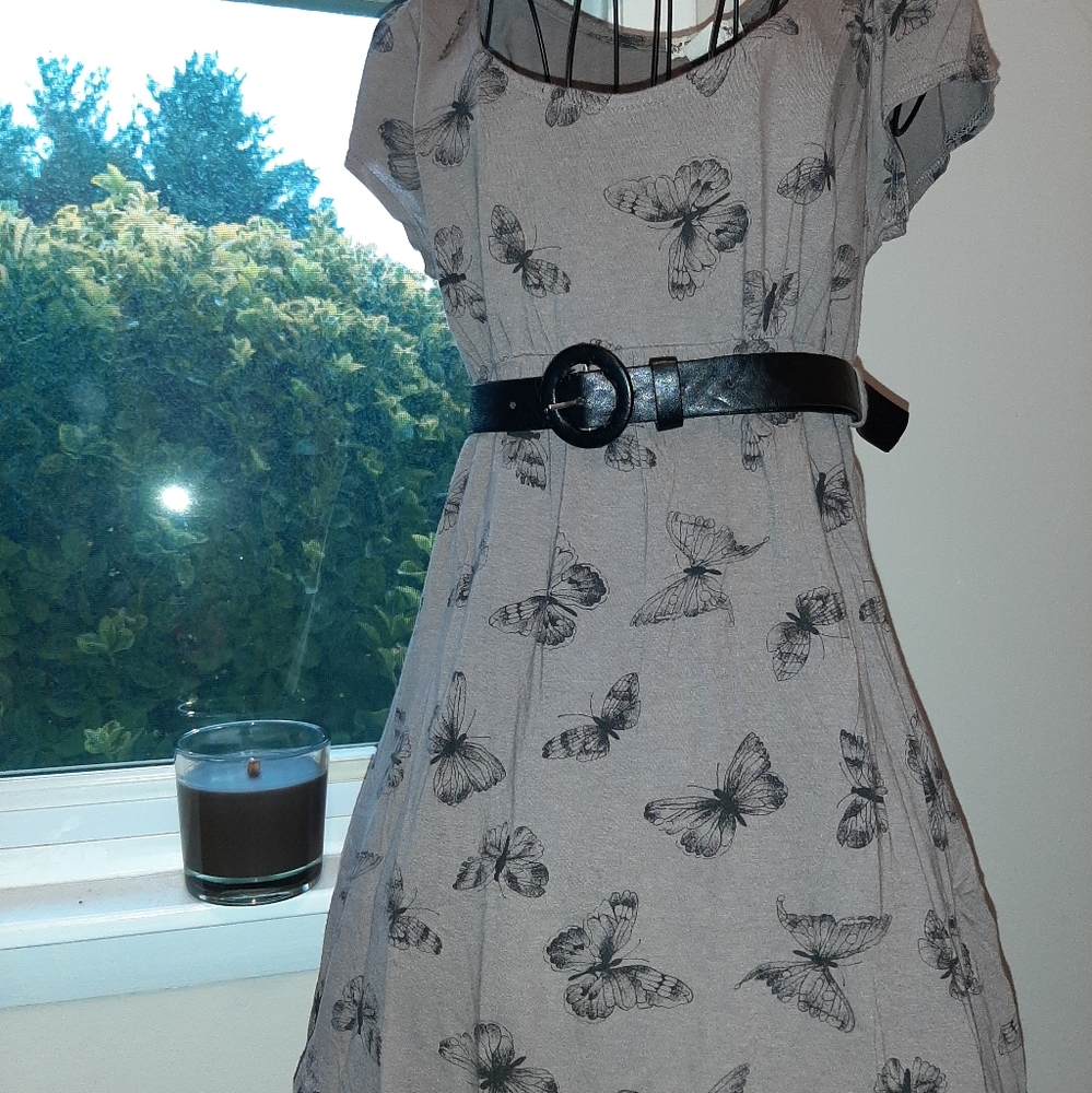 Forever21 butterfly belted top